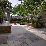 Pansion Matoula