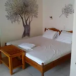 Апартаменты Pansion Matoula Скиатос