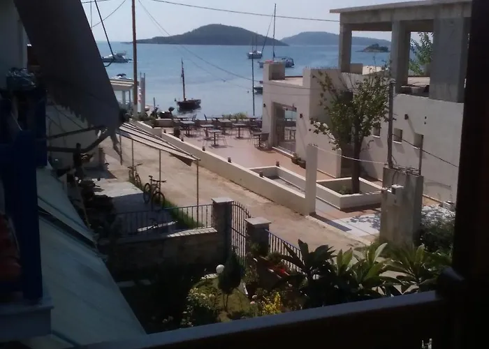 Pansion Matoula Daire İskados