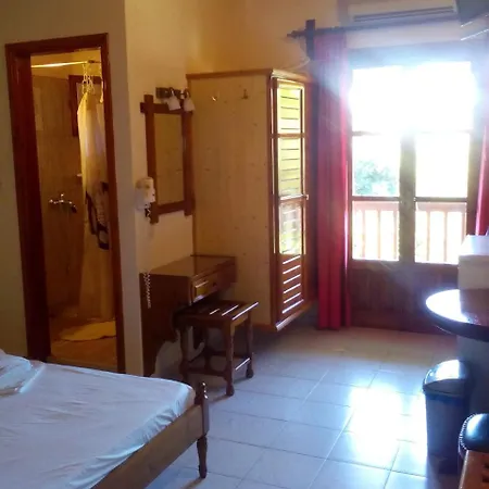 Pansion Matoula דירה *