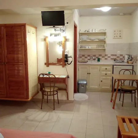 Apartament Pansion Matoula *
